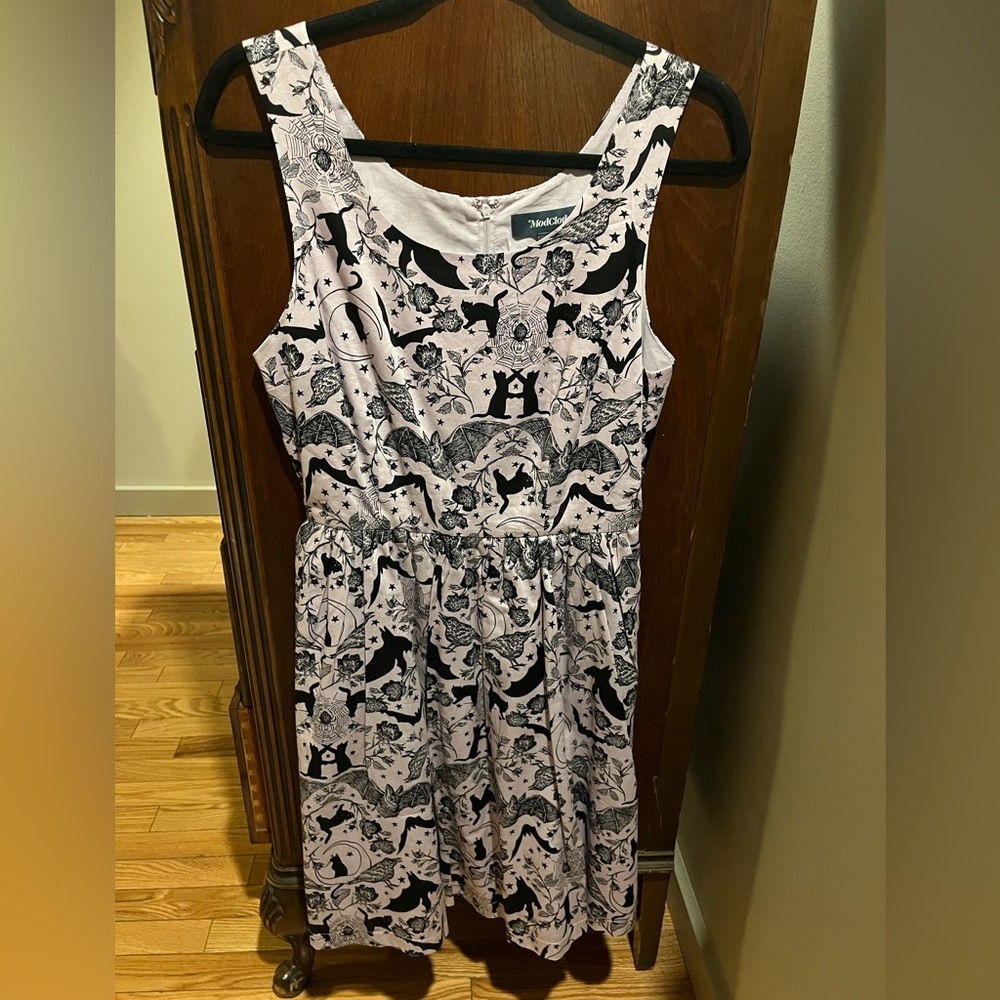 ModCloth lavender spooky dress with black cats and spider webs sz M